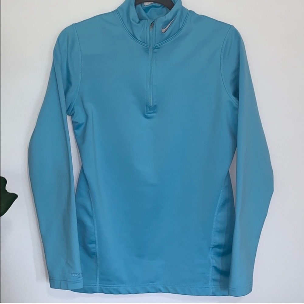 Nike Fit Dry Quarter Zip in blue color. Size L.